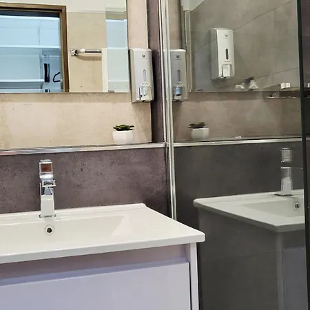 Zentral Wohnen In Der Mainzer * Mainz