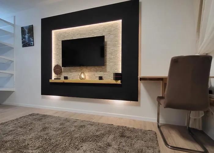 Lägenhet Zentral Wohnen In Der Mainzer *